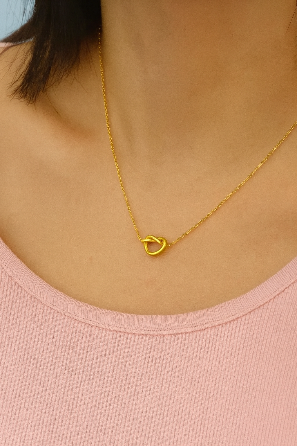 18K Gold Non-Tarnish Knot Necklace