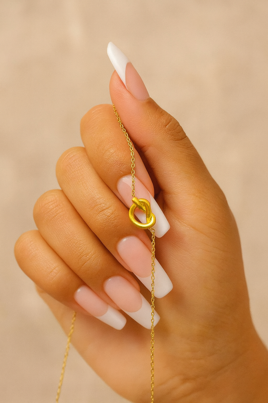 18K Gold Non-Tarnish Knot Necklace